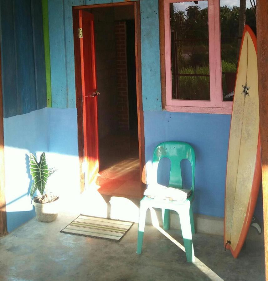 Salty Dog Hostel Telukdalem Kültér fotó