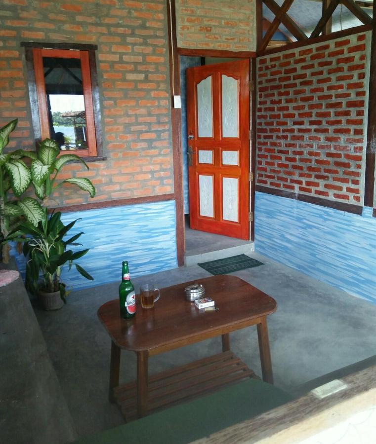 Salty Dog Hostel Telukdalem Kültér fotó